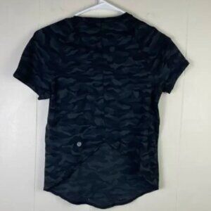 Lululemon Quick Pace Camo Short Sleeve Shirt Top Size 4